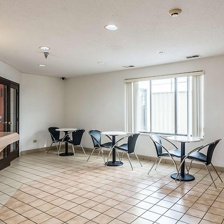 Motel 6-Harvey, Il Eksteriør billede